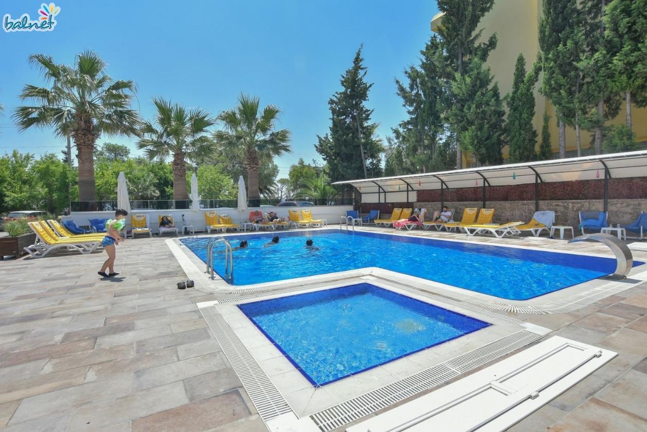 Tunan Motel Ayvalı Exteriör bild